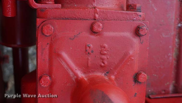 image for item DF1643 1957 Farmall Cub tractor