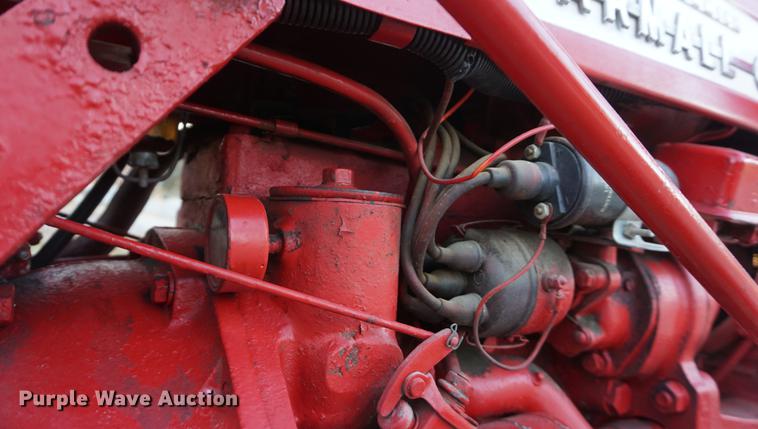 image for item DF1643 1957 Farmall Cub tractor