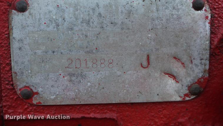 image for item DF1643 1957 Farmall Cub tractor