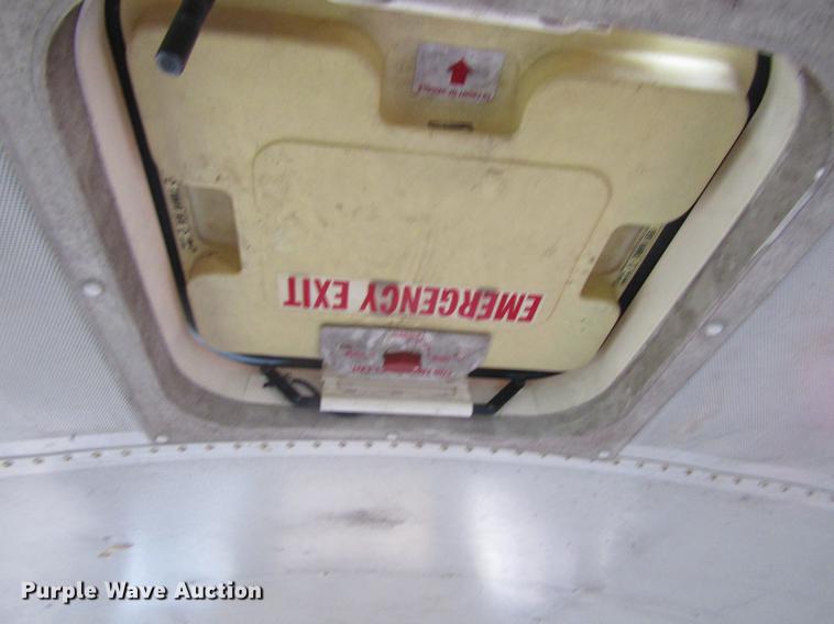 image for item DF3892 2000 International 3000 AmTran school bus