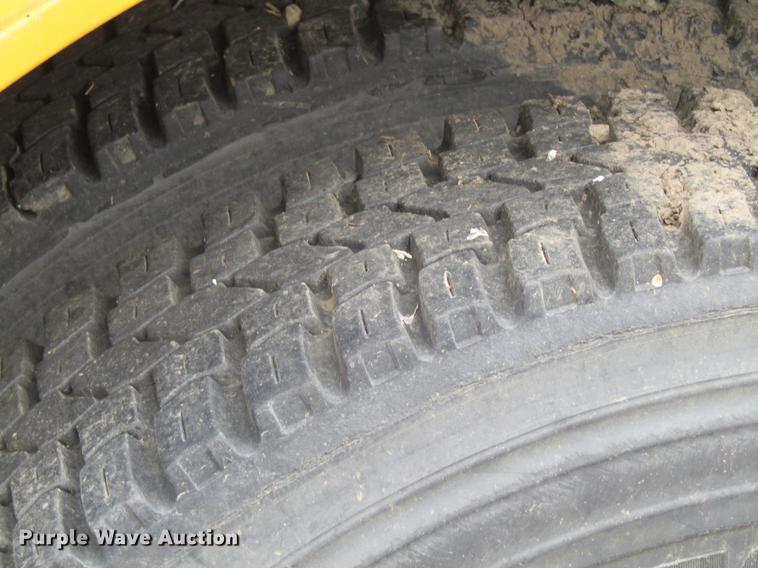 image for item DF3892 2000 International 3000 AmTran school bus