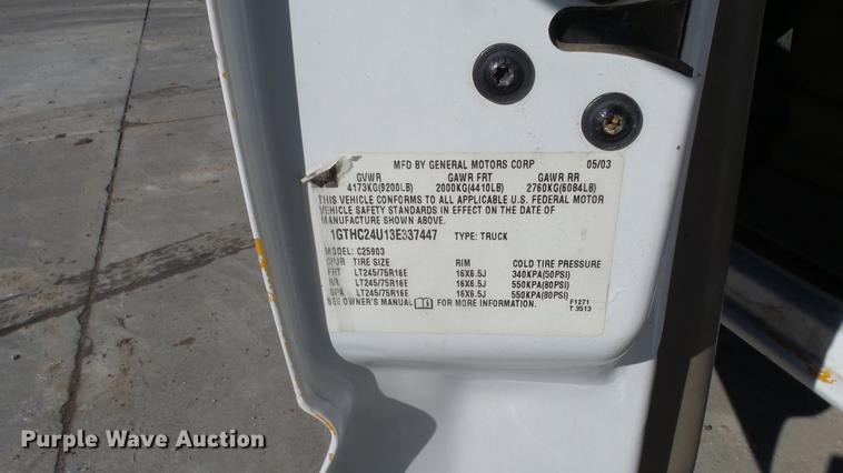 image for item DG2779 2003 GMC Sierra 2500HD utility bed pickup truck