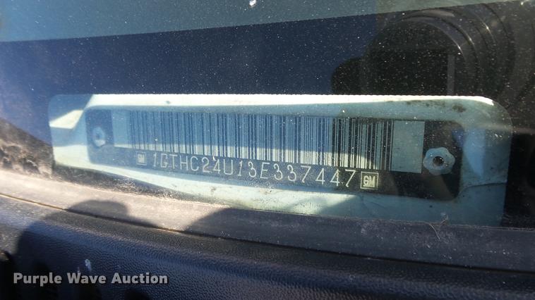 image for item DG2779 2003 GMC Sierra 2500HD utility bed pickup truck