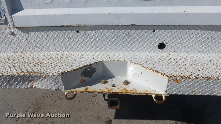 image for item DG2779 2003 GMC Sierra 2500HD utility bed pickup truck