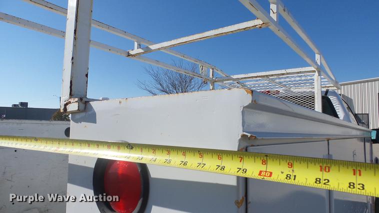 image for item DG2779 2003 GMC Sierra 2500HD utility bed pickup truck