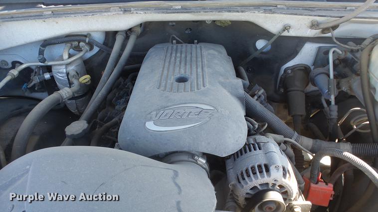 image for item DG2779 2003 GMC Sierra 2500HD utility bed pickup truck