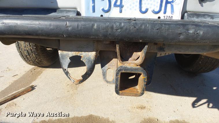 image for item DG2780 2004 GMC Sierra 2500HD pickup truck