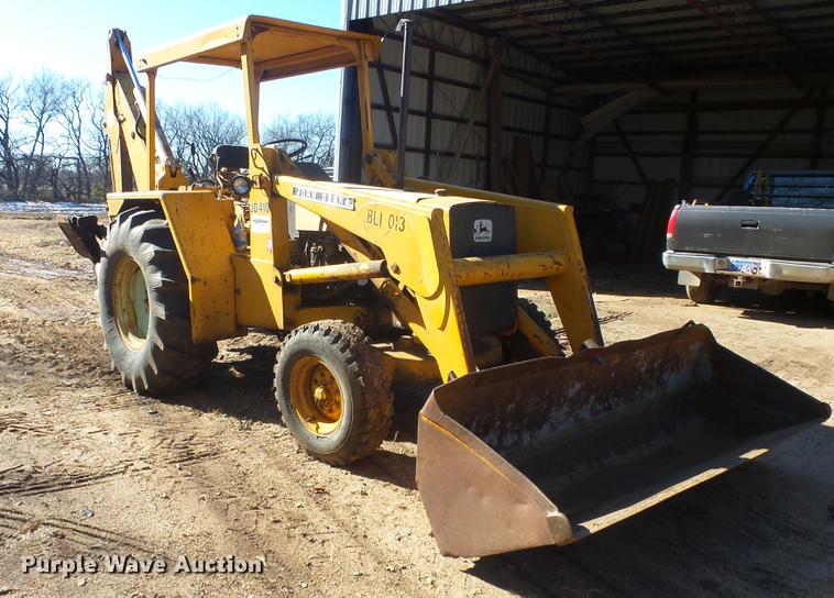 image for item DG2784 John Deere JD410 backhoe