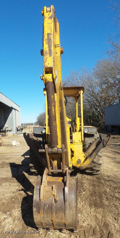 image for item DG2784 John Deere JD410 backhoe