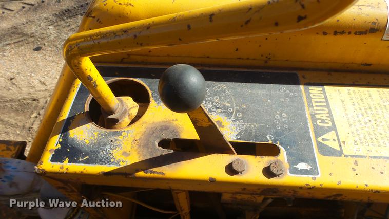 image for item DG2784 John Deere JD410 backhoe