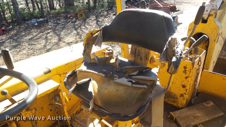 image for item DG2784 John Deere JD410 backhoe