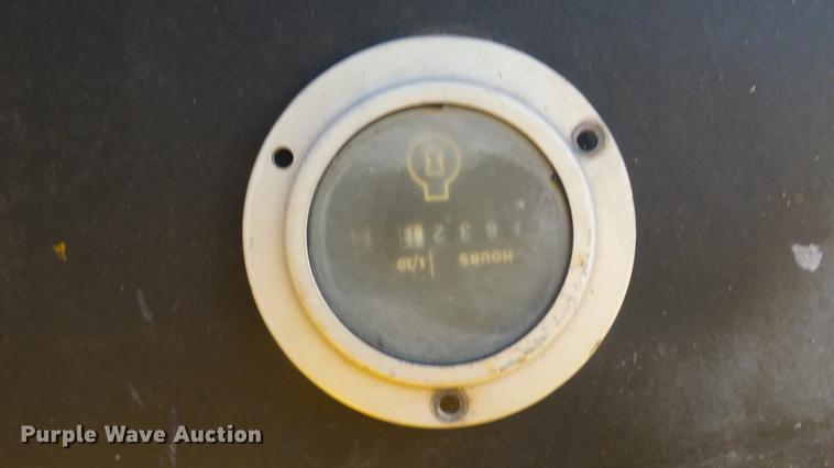 image for item DG2784 John Deere JD410 backhoe