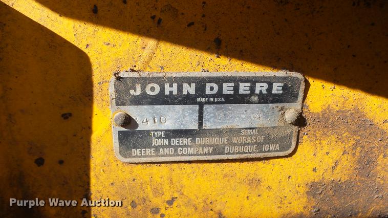 image for item DG2784 John Deere JD410 backhoe