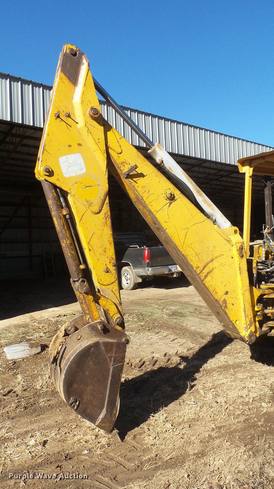 image for item DG2784 John Deere JD410 backhoe