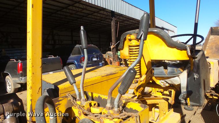 image for item DG2784 John Deere JD410 backhoe