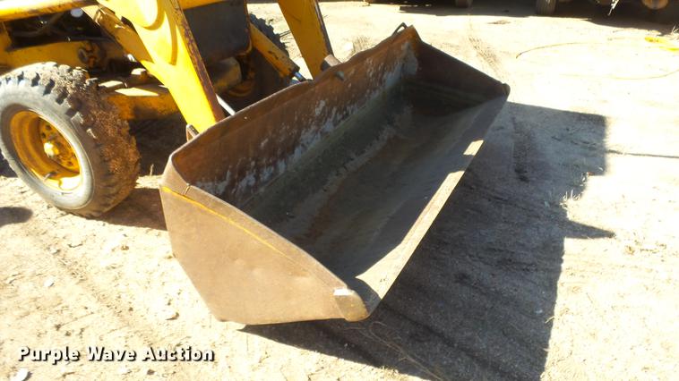 image for item DG2784 John Deere JD410 backhoe