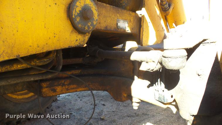 image for item DG2784 John Deere JD410 backhoe