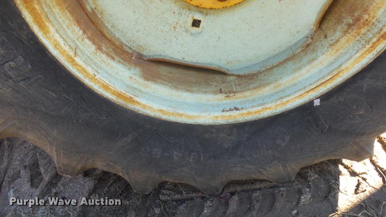 image for item DG2784 John Deere JD410 backhoe