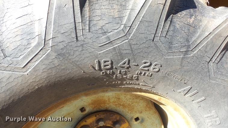 image for item DG2784 John Deere JD410 backhoe