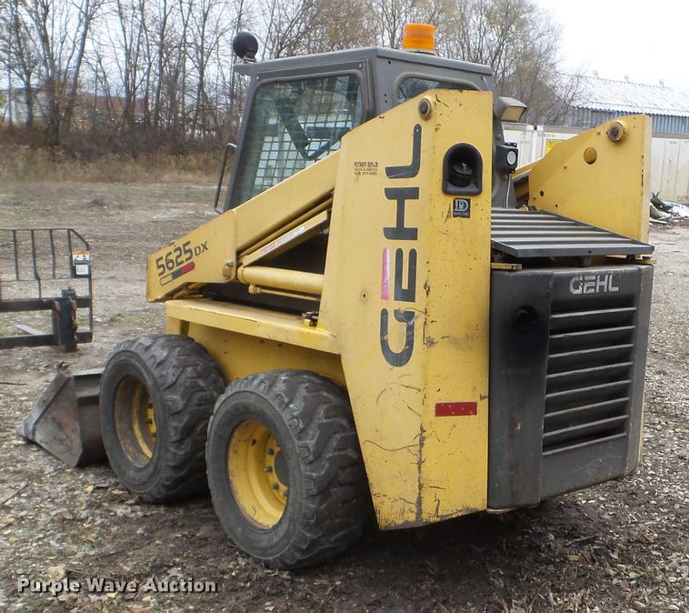 image for item DX9718 1996 Gehl SL5625 skid steer