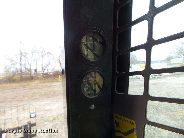 image for item DX9718 1996 Gehl SL5625 skid steer