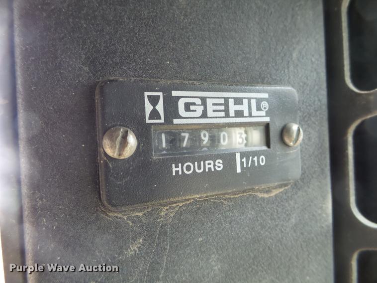 image for item DX9718 1996 Gehl SL5625 skid steer
