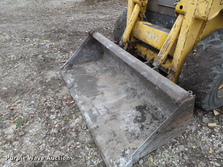 image for item DX9718 1996 Gehl SL5625 skid steer
