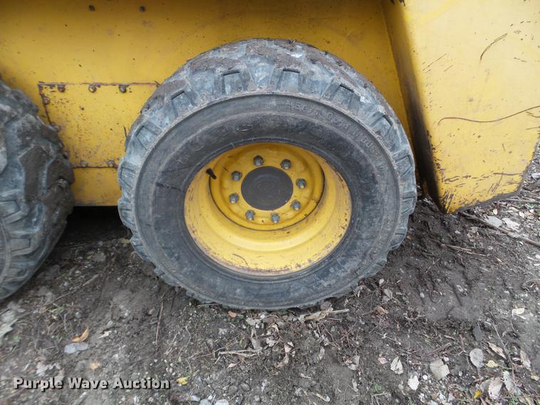 image for item DX9718 1996 Gehl SL5625 skid steer