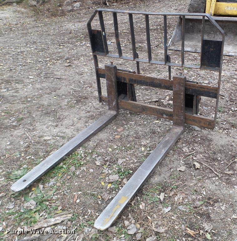 image for item DX9718 1996 Gehl SL5625 skid steer