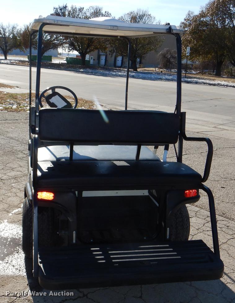 image for item EA9003 1992 Ez-go Medalist golf cart