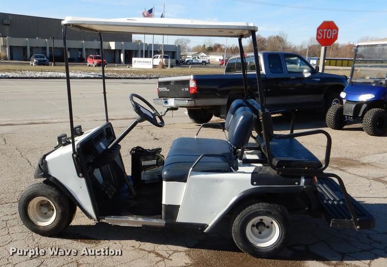 image for item EA9003 1992 Ez-go Medalist golf cart