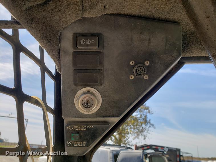 image for item EF9995 1998 Bobcat 863 skid steer