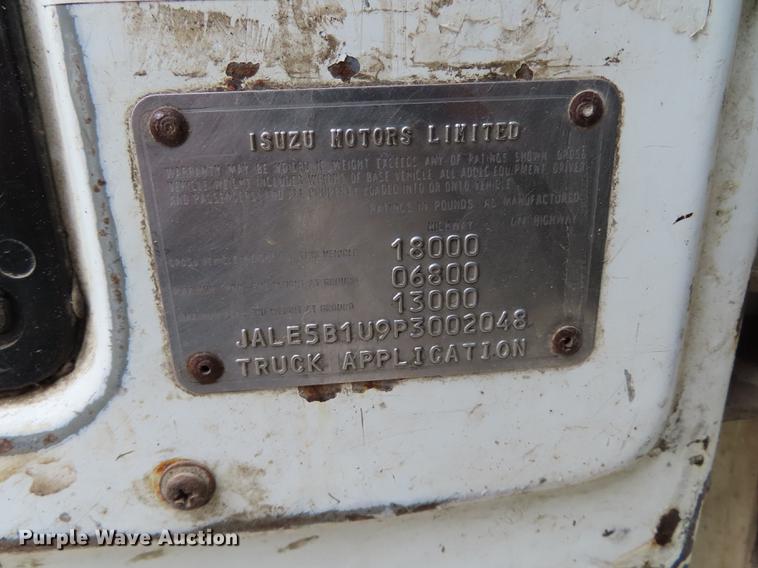 image for item EI9985 1993 Isuzu NPR dump flatbed truck