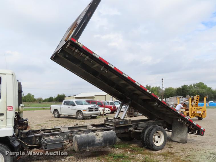 image for item EI9985 1993 Isuzu NPR dump flatbed truck