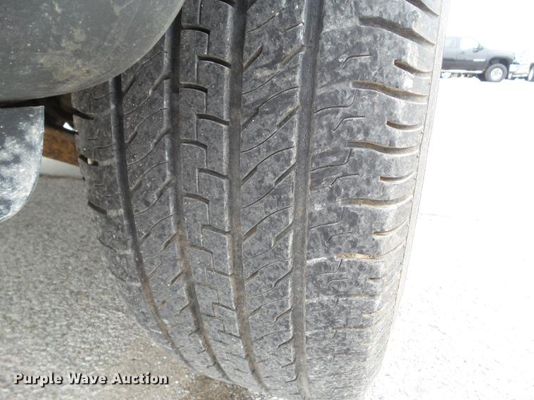 image for item EM9001 2001 Ford F150 SuperCrew pickup truck