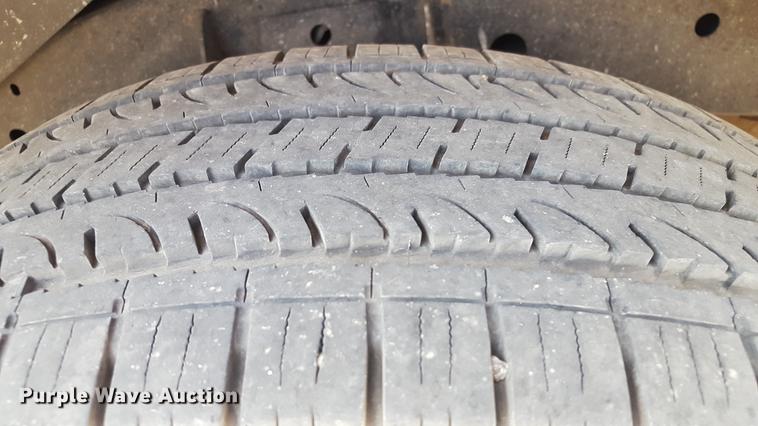 image for item EN9636 2005 Nissan Titan Crew Cab pickup truck