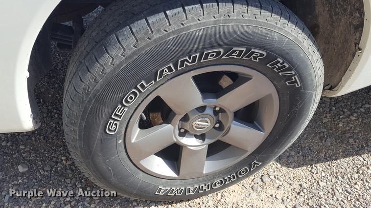 image for item EN9636 2005 Nissan Titan Crew Cab pickup truck