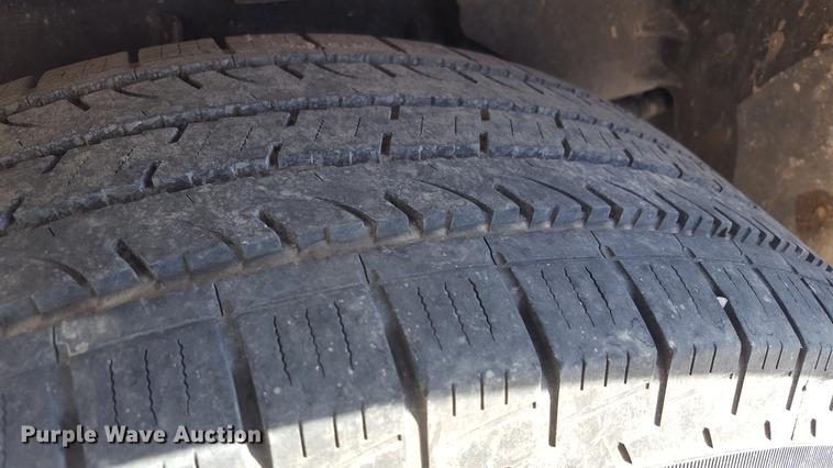 image for item EN9636 2005 Nissan Titan Crew Cab pickup truck