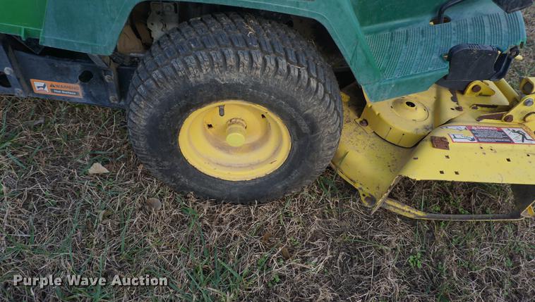 image for item EU9162 John Deere F525 lawn mower
