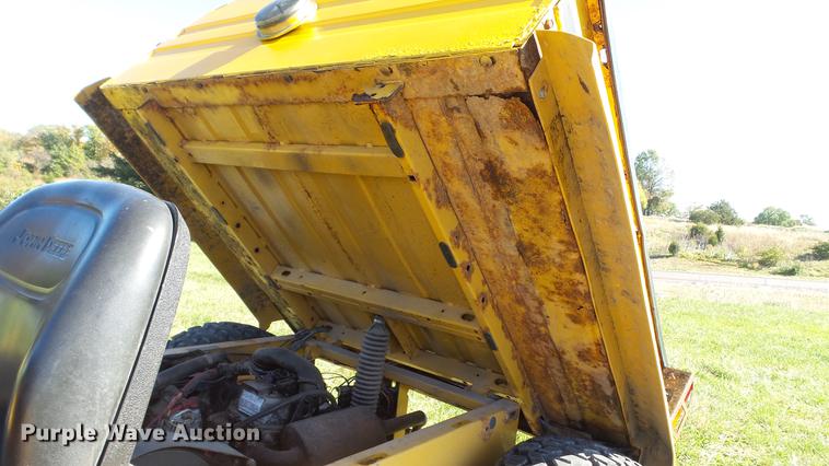 image for item EV9515 2001 John Deere Worksite Gator utility vehicle