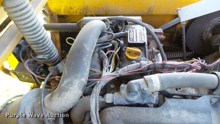 image for item EV9515 2001 John Deere Worksite Gator utility vehicle