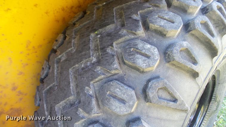 image for item EV9515 2001 John Deere Worksite Gator utility vehicle