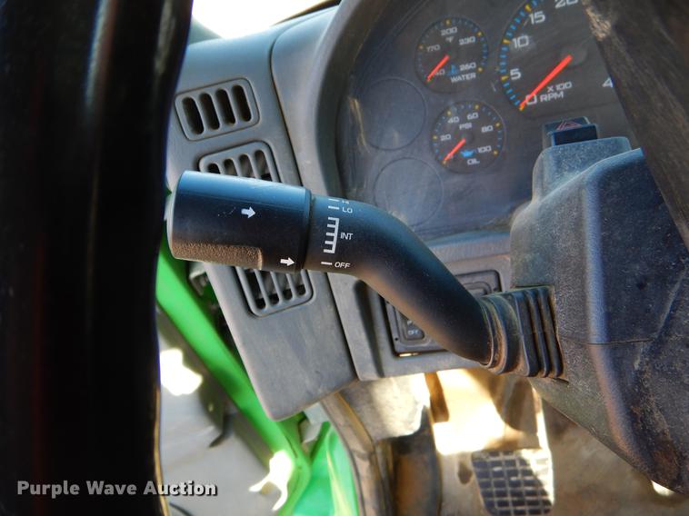 image for item EW9541 2006 International 7400 roll-off container truck