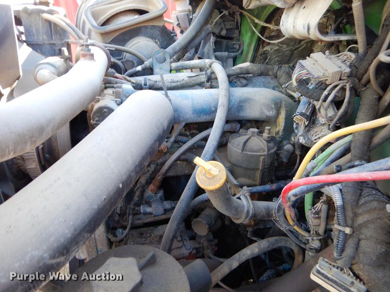 image for item EW9541 2006 International 7400 roll-off container truck