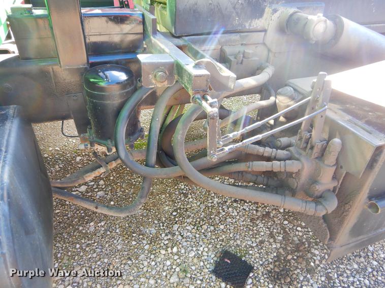 image for item EW9541 2006 International 7400 roll-off container truck