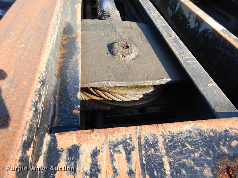 image for item EW9541 2006 International 7400 roll-off container truck