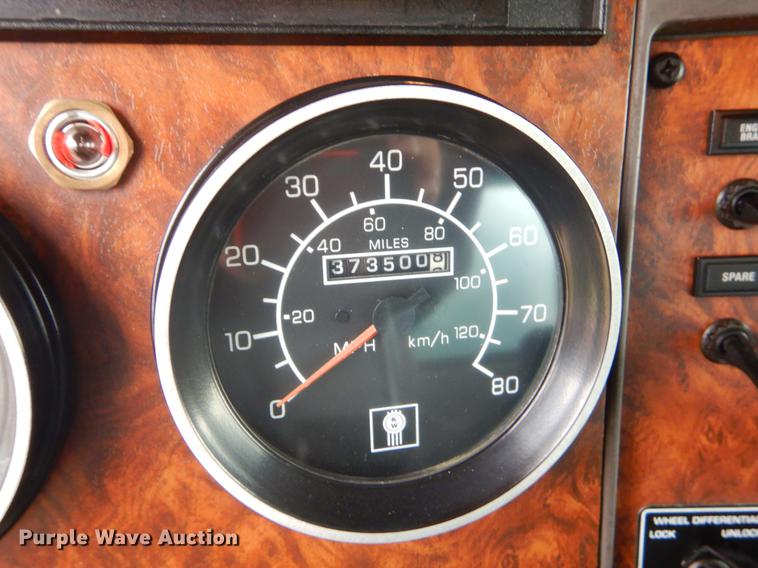 image for item EW9569 2002 Kenworth T300 propane fuel truck