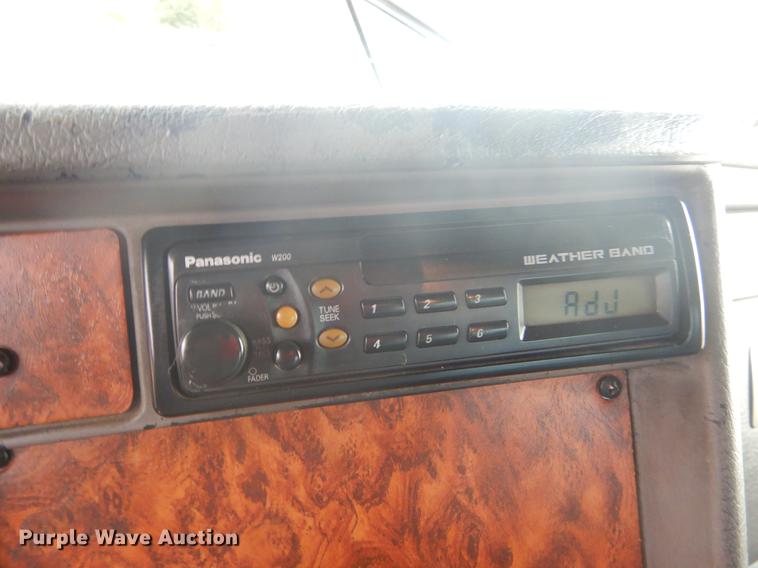 image for item EW9569 2002 Kenworth T300 propane fuel truck