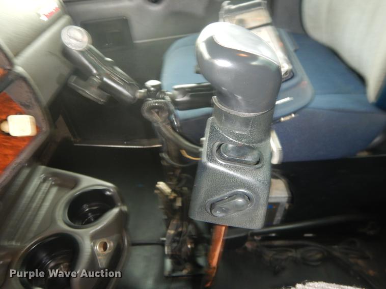 image for item EW9569 2002 Kenworth T300 propane fuel truck