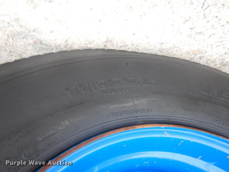 image for item EW9569 2002 Kenworth T300 propane fuel truck